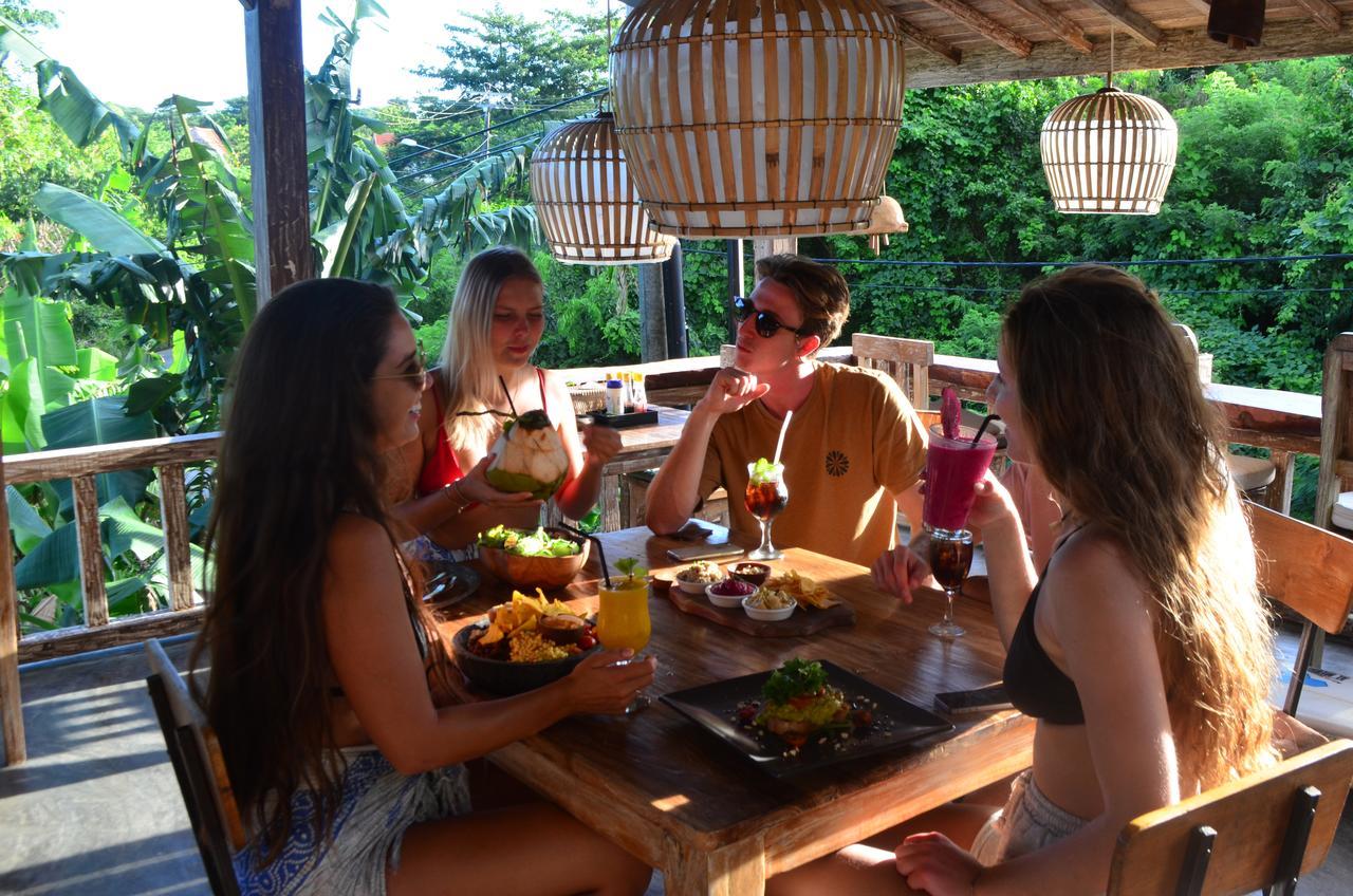 Padang Padang Breeze Hotel Uluwatu Eksteriør billede